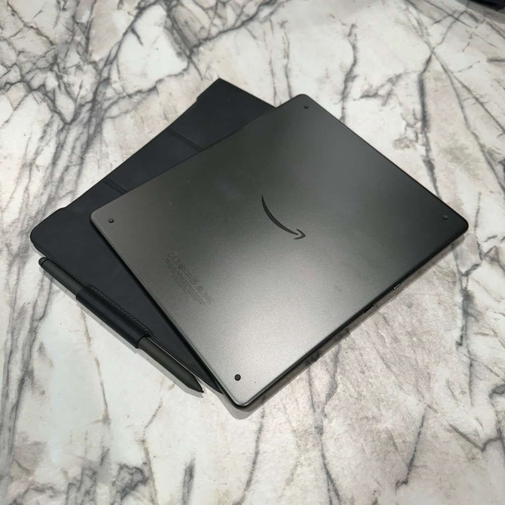 Kindle Scribe 16 GB with Premium Stylus Pen and Black Leather Folio Cover